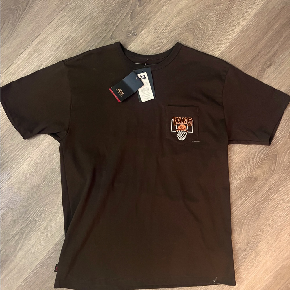 NWT Vans Off the Wall Brown Medium Tshirt. Thick Quality